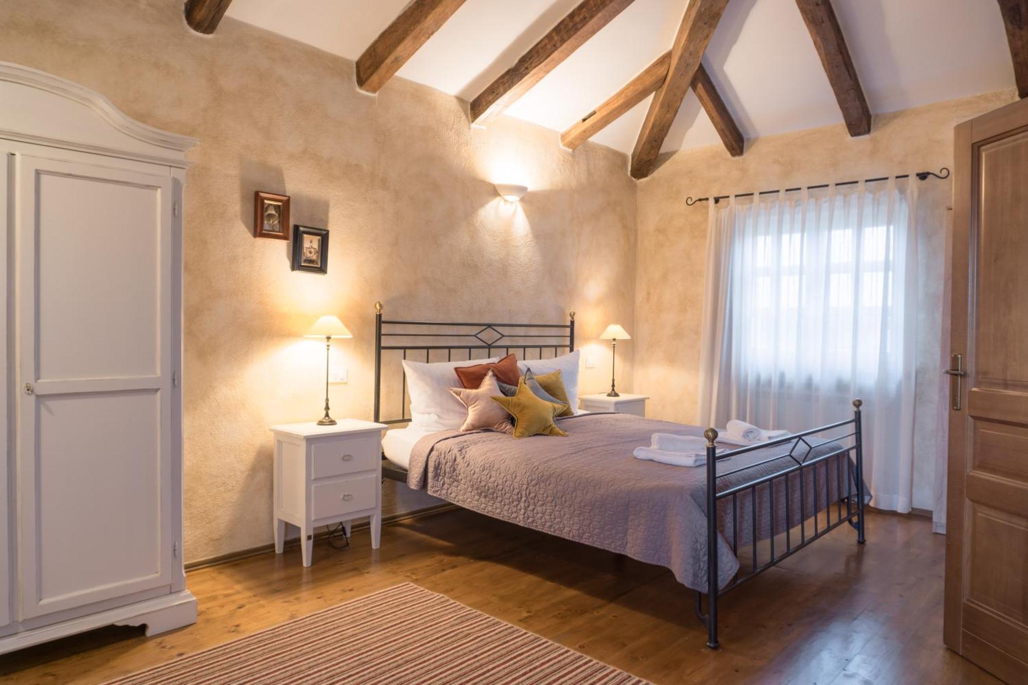 Villa Melissa - Istrisches Steinhaus Mit Pool In Guter Lage Sveti Lovreč Pazenatički Buitenkant foto